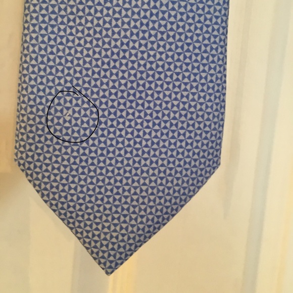 Vineyard Vines tie - Picture 4 of 5